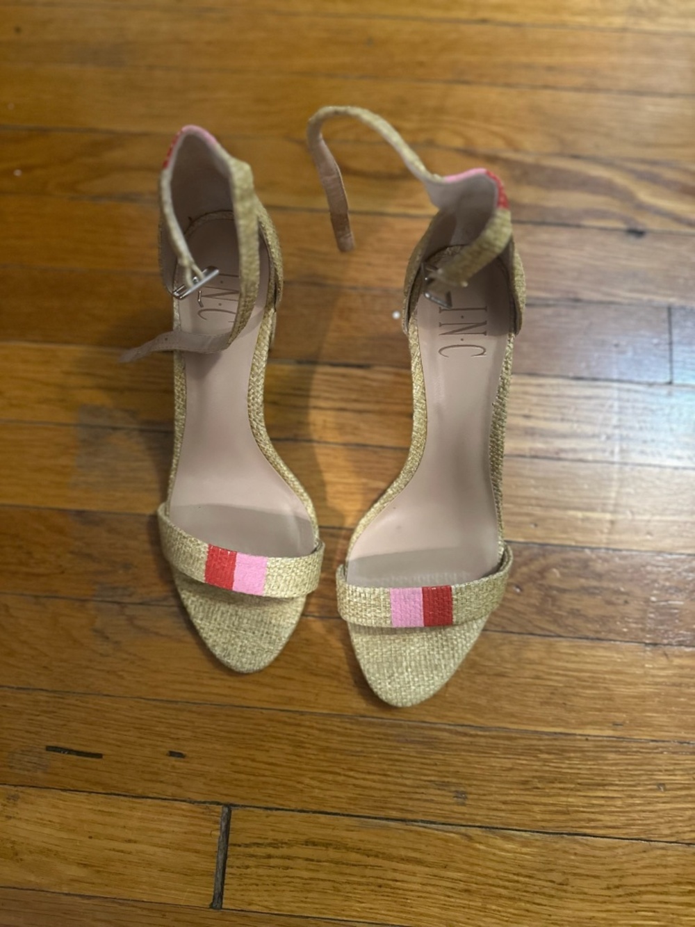 INC Heel
